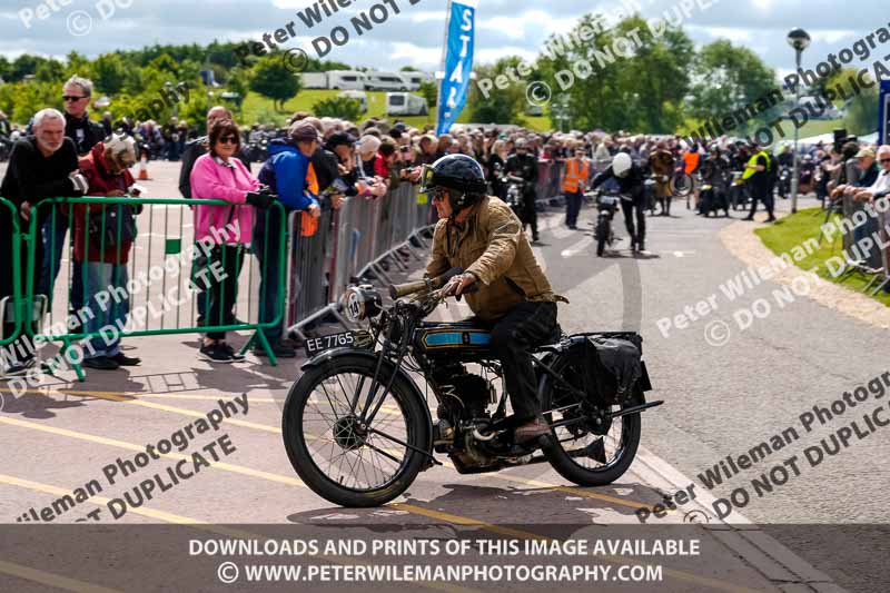 Vintage motorcycle club;eventdigitalimages;no limits trackdays;peter wileman photography;vintage motocycles;vmcc banbury run photographs